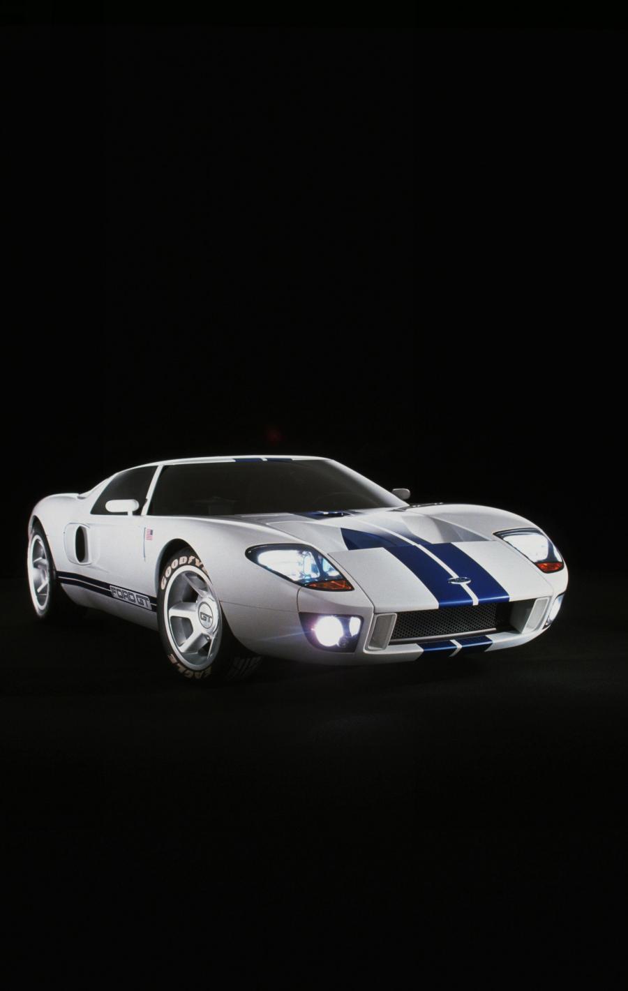  Ford GT40 Concept 2002 года  (фото 88 из 102)